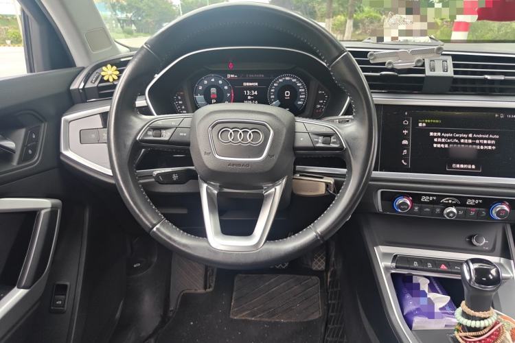 Used Audi Q3 2019 35 TFSI Advanced Style Edition Steering Wheel