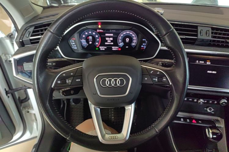 Used Audi Q3 2019 35 TFSI Advanced Dynamic Edition Steering Wheel