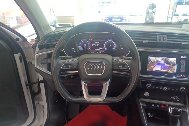 Used Audi Q3 2019 35 TFSI Fashion Dynamic Model Steering Wheel