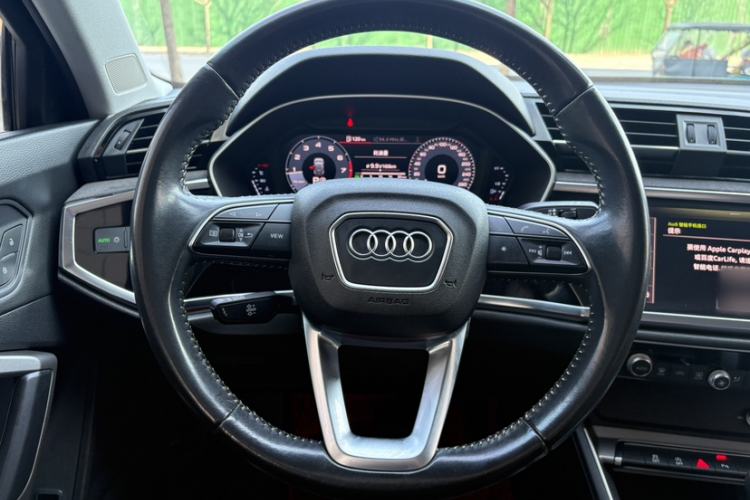 Used Audi Q3 2019 35 TFSI Advanced Dynamic Edition Steering Wheel