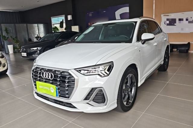Used Audi Q3 2019 40 TFSI Fashion Dynamic Model