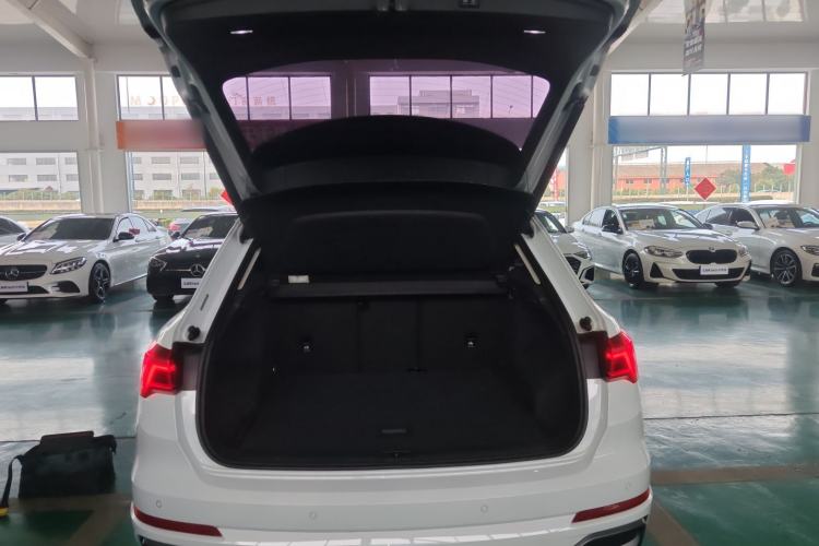 Used Audi Q3 2019 40 TFSI Fashion Dynamic Model Trunk