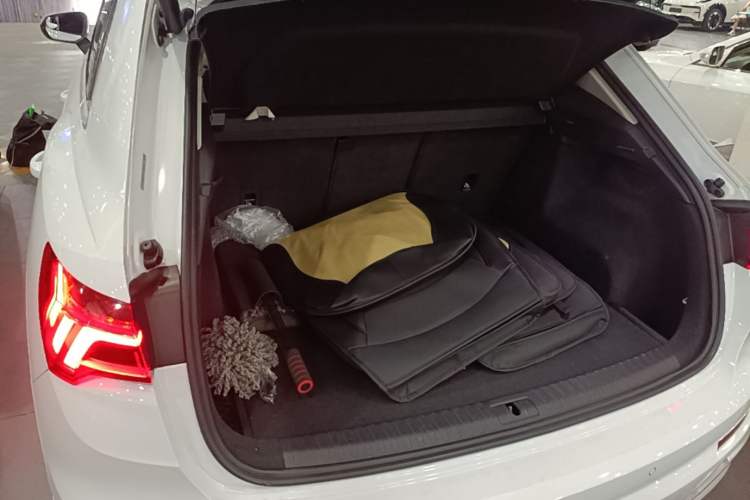 Used Audi Q3 2019 35 TFSI Fashion Dynamic Model Trunk