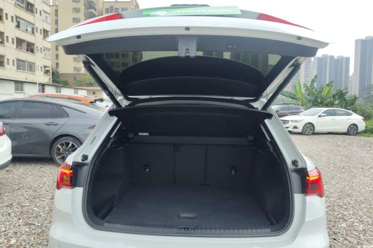 Used Audi Q3 2019 40 TFSI quattro Fashion Dynamic Model Trunk