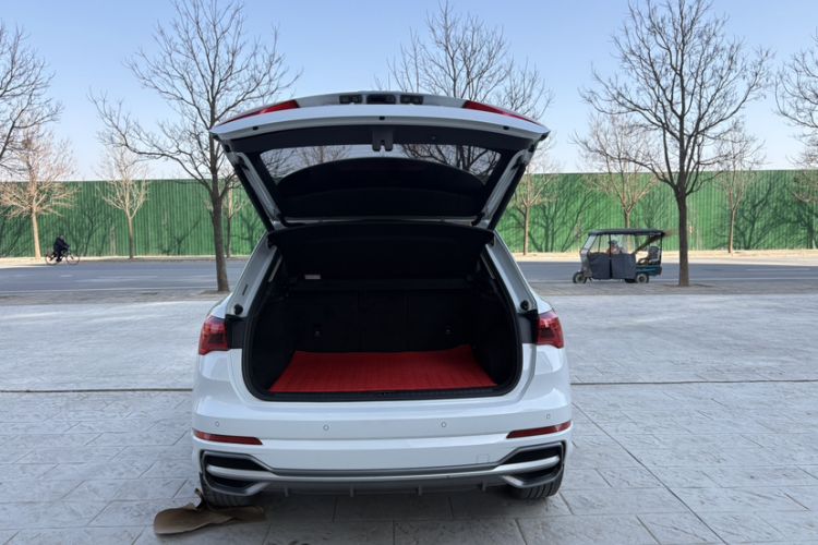 Used Audi Q3 2019 35 TFSI Advanced Dynamic Edition Trunk