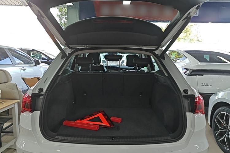 Used Audi Q3 2019 40 TFSI Fashion Dynamic Model Trunk