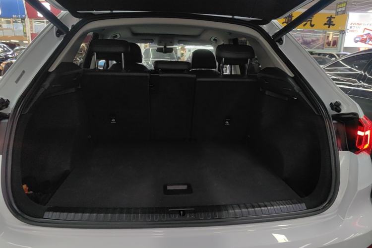 Used Audi Q3 2019 40 TFSI Fashionable and Elegant Model Trunk