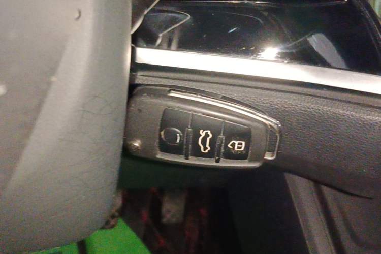 Used Audi Q3 2019 35 TFSI Advanced Dynamic Edition Vehicle Key