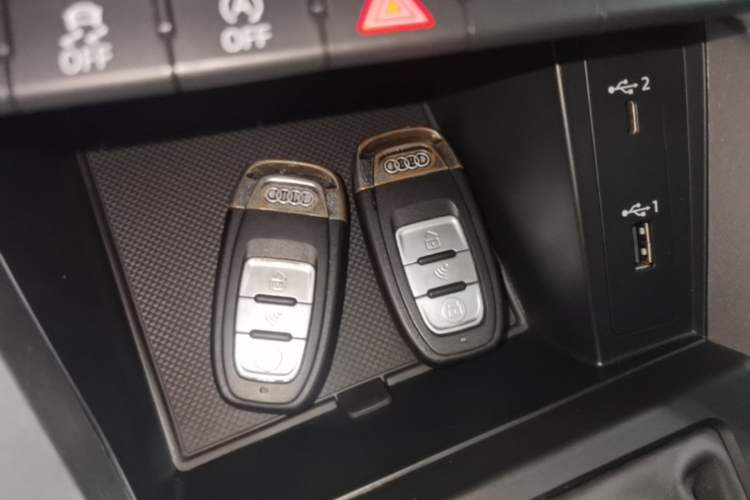 Used Audi Q3 2019 35 TFSI Advanced Dynamic Edition Vehicle Key