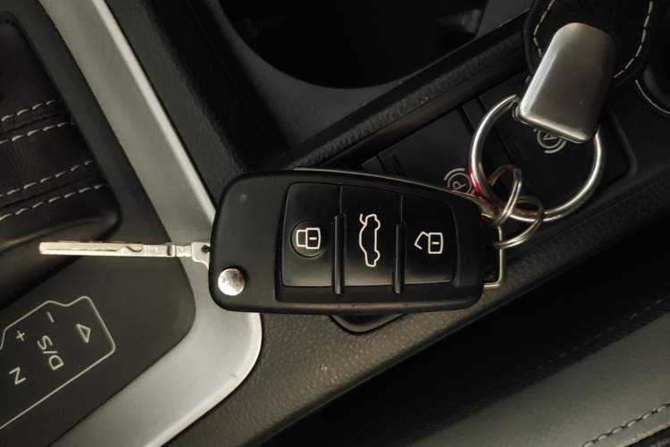 Used Audi Q3 2019 35 TFSI Advanced Dynamic Edition Vehicle Key