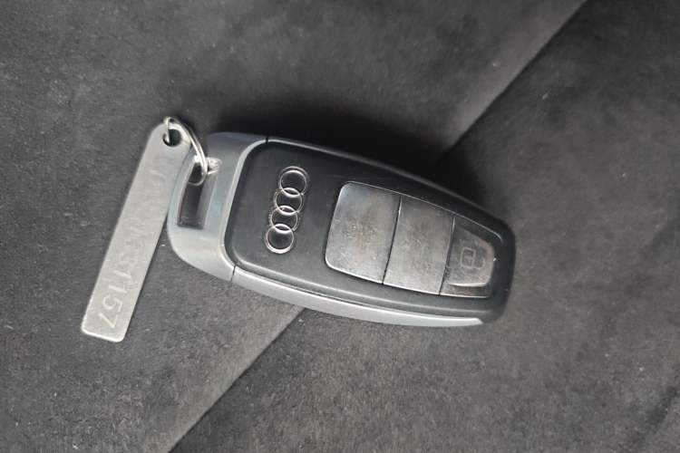 Used Audi Q3 2019 40 TFSI Fashion Dynamic Model Vehicle Key