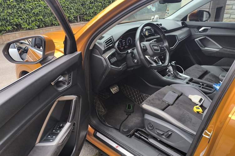 Used Audi Q3 2019 35 TFSI Fashion Dynamic Model Driver Seat