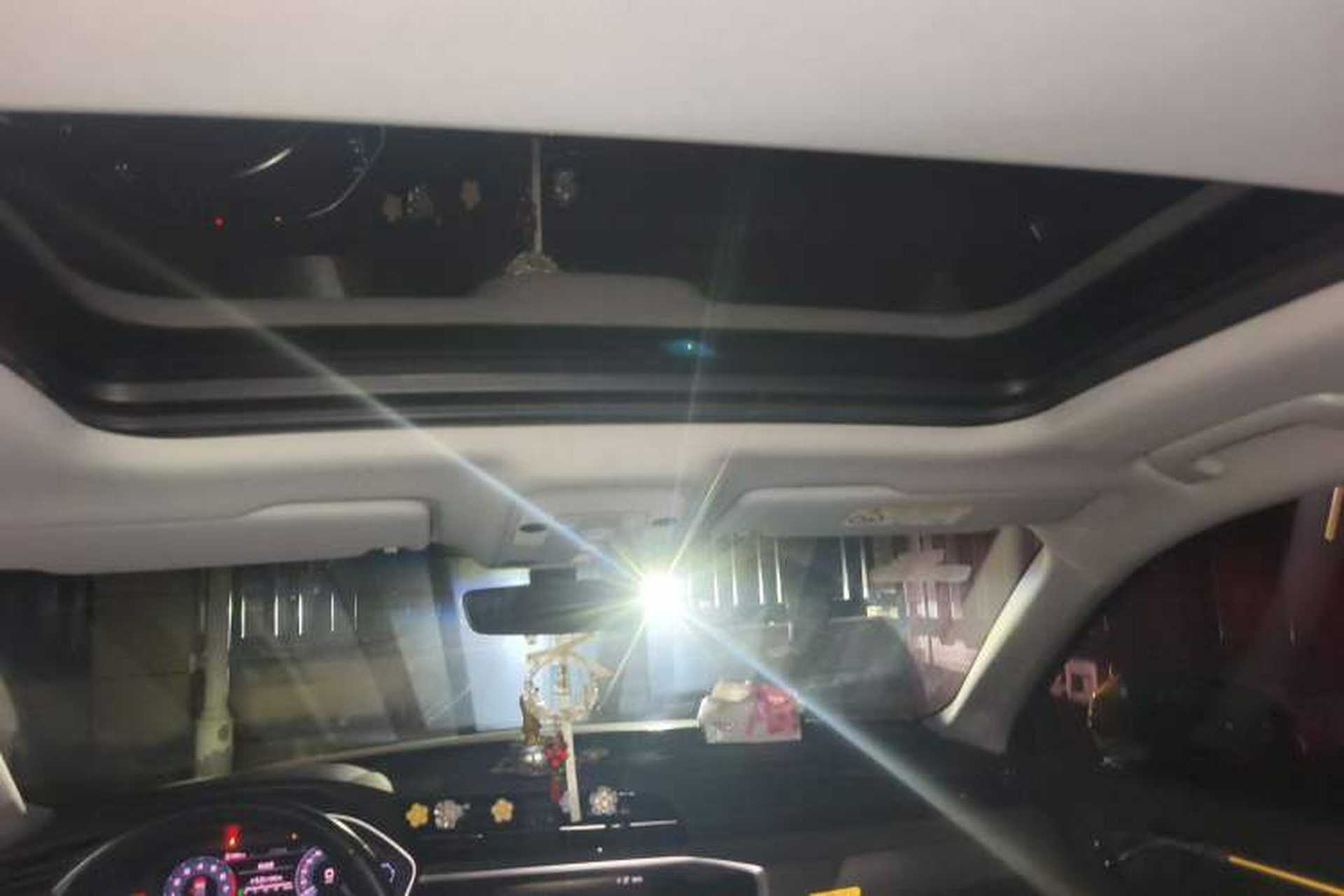 Used Audi Q3 2019 40 TFSI quattro Fashion Dynamic Model Headliner
