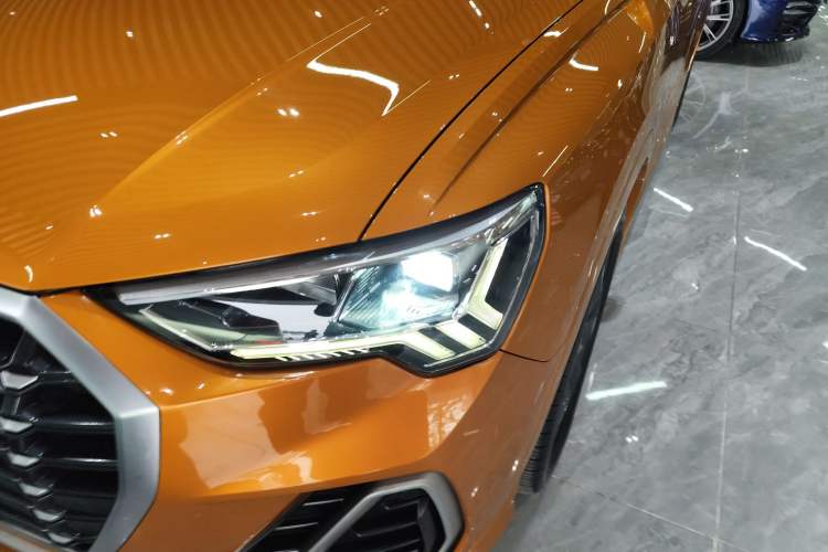 Used Audi Q3 2019 40 TFSI Fashion Dynamic Model Left Front Headlight