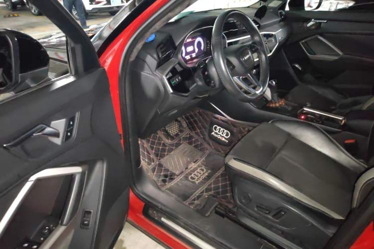 Used Audi Q3 2020 35 TFSI Ambition Dynamic Edition Driver Seat