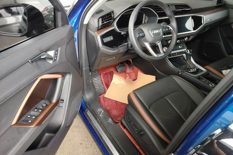 Used Audi Q3 2020 35 TFSI Fashionable and Elegant Model Driver Seat