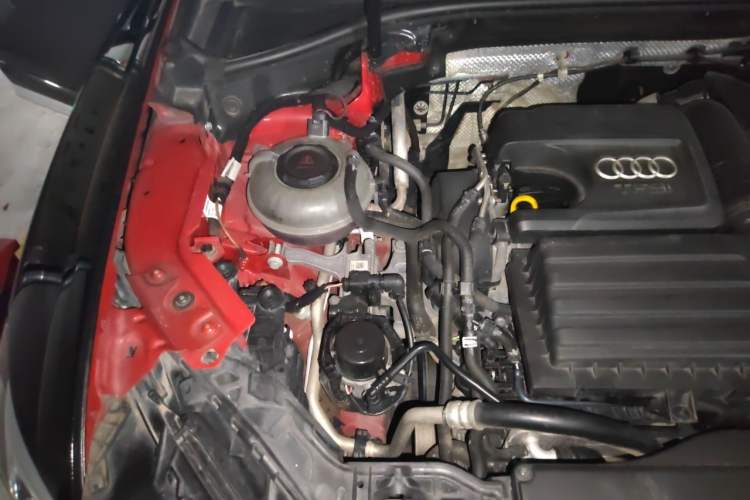 Used Audi Q3 2020 35 TFSI Ambition Dynamic Edition Engine Bay Right