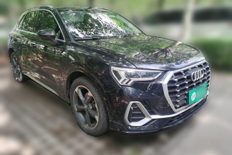 Used Audi Q3 2020 35 TFSI Fashion Dynamic Model Front Right 45 Deg