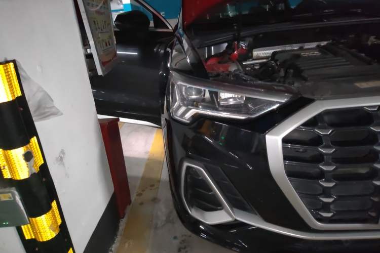 Used Audi Q3 2020 35 TFSI Ambition Dynamic Edition Right Front Headlight