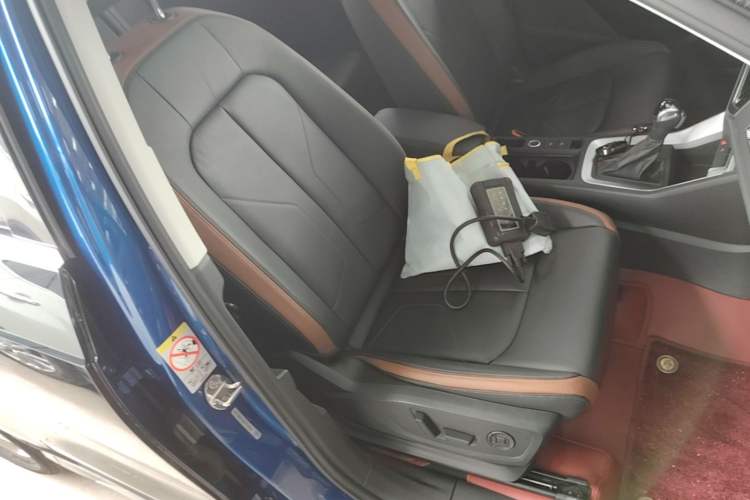 Used Audi Q3 2020 35 TFSI Fashionable and Elegant Model Right Front Seat