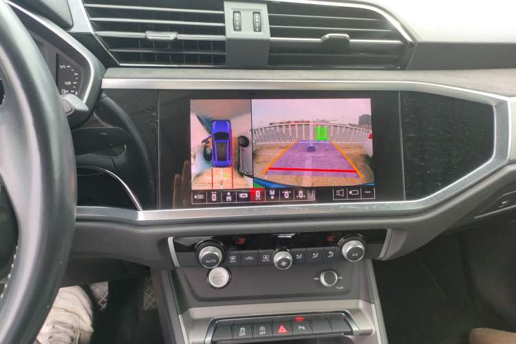 Used Audi Q3 2020 35 TFSI Ambition Dynamic Edition Audio And AC Panel