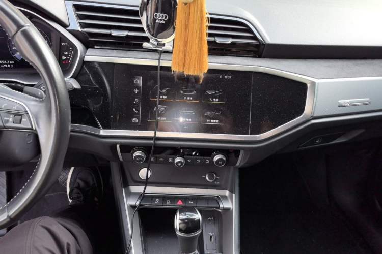 Used Audi Q3 2020 35 TFSI Ambition Dynamic Edition Audio And AC Panel