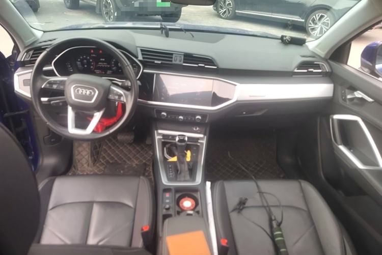 Used Audi Q3 2020 35 TFSI Ambition Style Edition Center Console