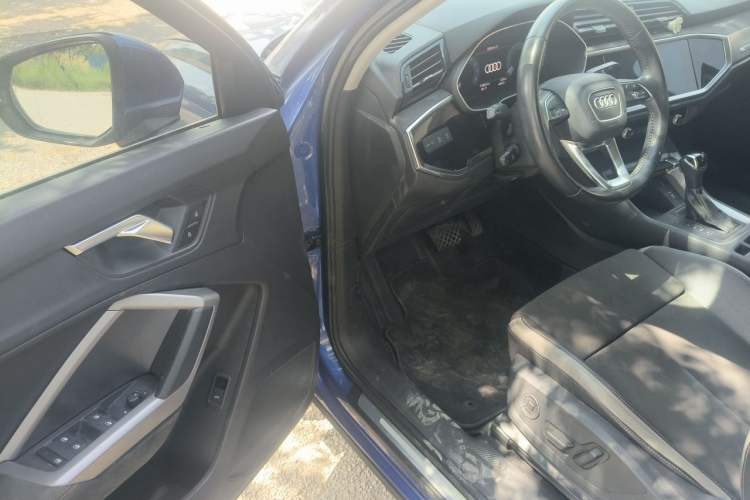 Used Audi Q3 2020 35 TFSI Ambition Dynamic Edition Driver Seat