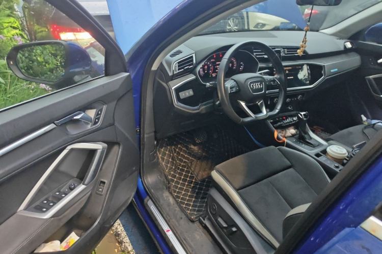 Used Audi Q3 2020 35 TFSI Fashion Dynamic Model Driver Seat