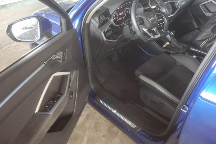 Used Audi Q3 2020 40 TFSI Fashion Dynamic Model Driver Seat