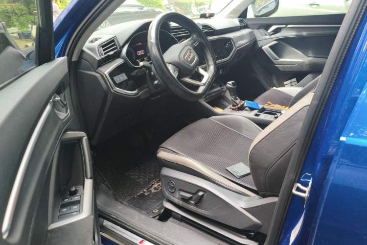 Used Audi Q3 2020 40 TFSI Fashion Dynamic Model Driver Seat