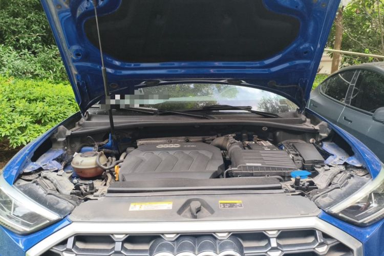 Used Audi Q3 2020 40 TFSI Fashion Dynamic Model Engine Bay