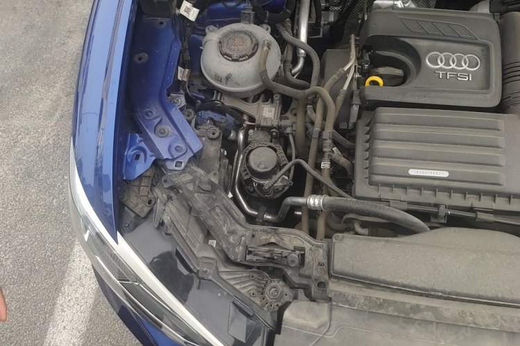 Used Audi Q3 2020 35 TFSI Ambition Style Edition Engine Bay Right