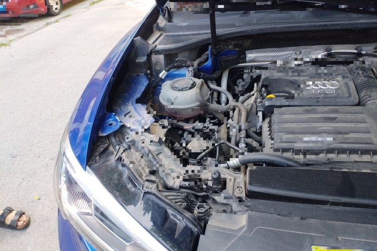 Used Audi Q3 2020 35 TFSI Fashion Dynamic Model Engine Bay Right