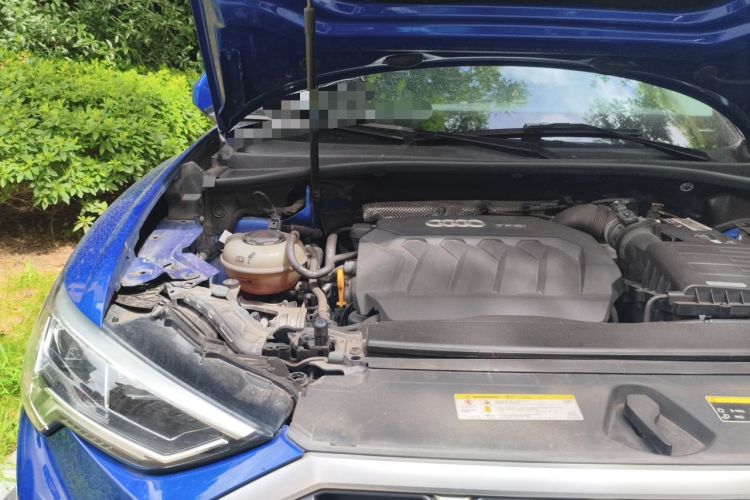 Used Audi Q3 2020 40 TFSI Fashion Dynamic Model Engine Bay Right