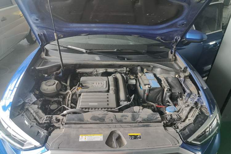 Used Audi Q3 2020 35 TFSI Fashion Dynamic Model Engine Bay
