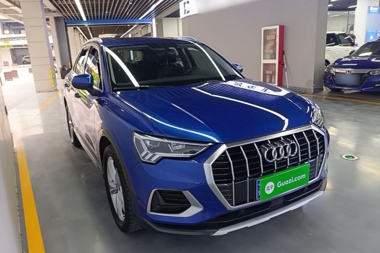 Used Audi Q3 2020 35 TFSI Fashionable and Elegant Model Front Right 45 Deg