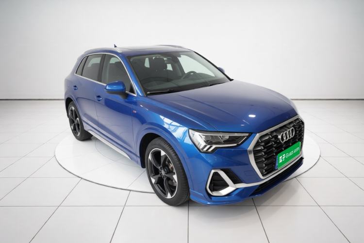 Used Audi Q3 2020 35 TFSI Fashion Dynamic Model Front Right 45 Deg