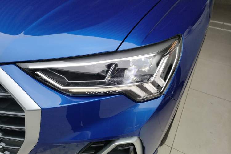 Used Audi Q3 2020 35 TFSI Fashion Dynamic Model Left Front Headlight