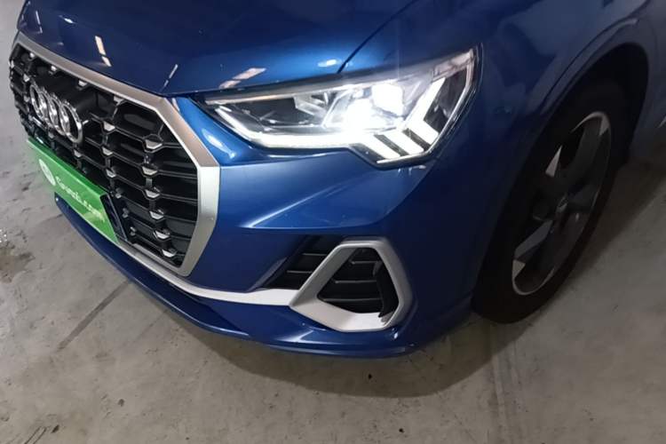 Used Audi Q3 2020 35 TFSI Fashion Dynamic Model Left Front Headlight