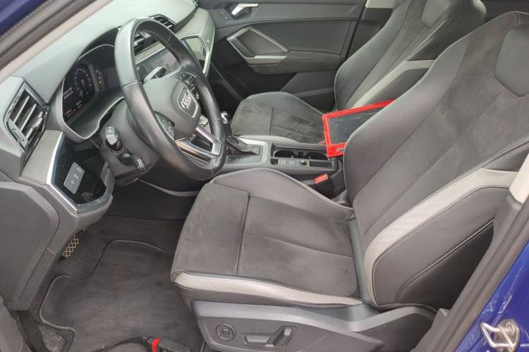 Used Audi Q3 2020 35 TFSI Ambition Dynamic Edition Left Front Seat