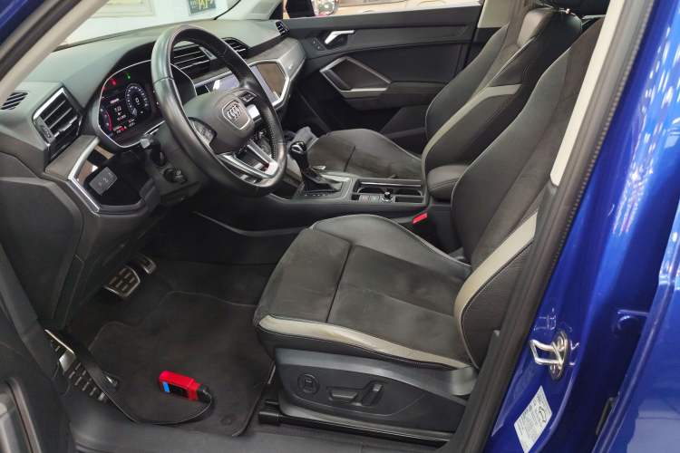 Used Audi Q3 2020 35 TFSI Ambition Dynamic Edition Left Front Seat