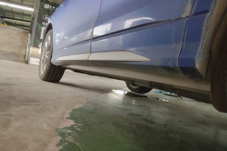 Used Audi Q3 2020 40 TFSI Fashion Dynamic Model Left Side Sill