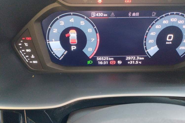 Used Audi Q3 2020 35 TFSI Fashion Dynamic Model Odometer Close Up