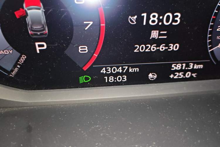 Used Audi Q3 2020 35 TFSI Fashion Dynamic Model Odometer Close Up