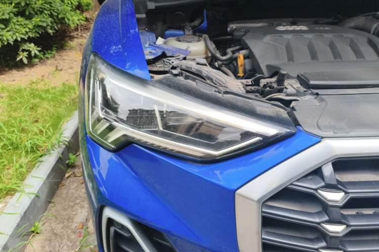 Used Audi Q3 2020 40 TFSI Fashion Dynamic Model Right Front Headlight