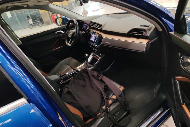 Used Audi Q3 2020 35 TFSI Fashionable and Elegant Model Right Front Seat