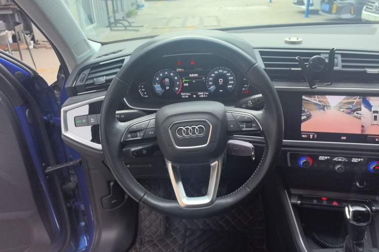 Used Audi Q3 2020 35 TFSI Ambition Dynamic Edition Steering Wheel