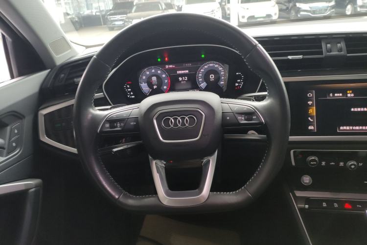 Used Audi Q3 2020 35 TFSI Fashion Dynamic Model Steering Wheel