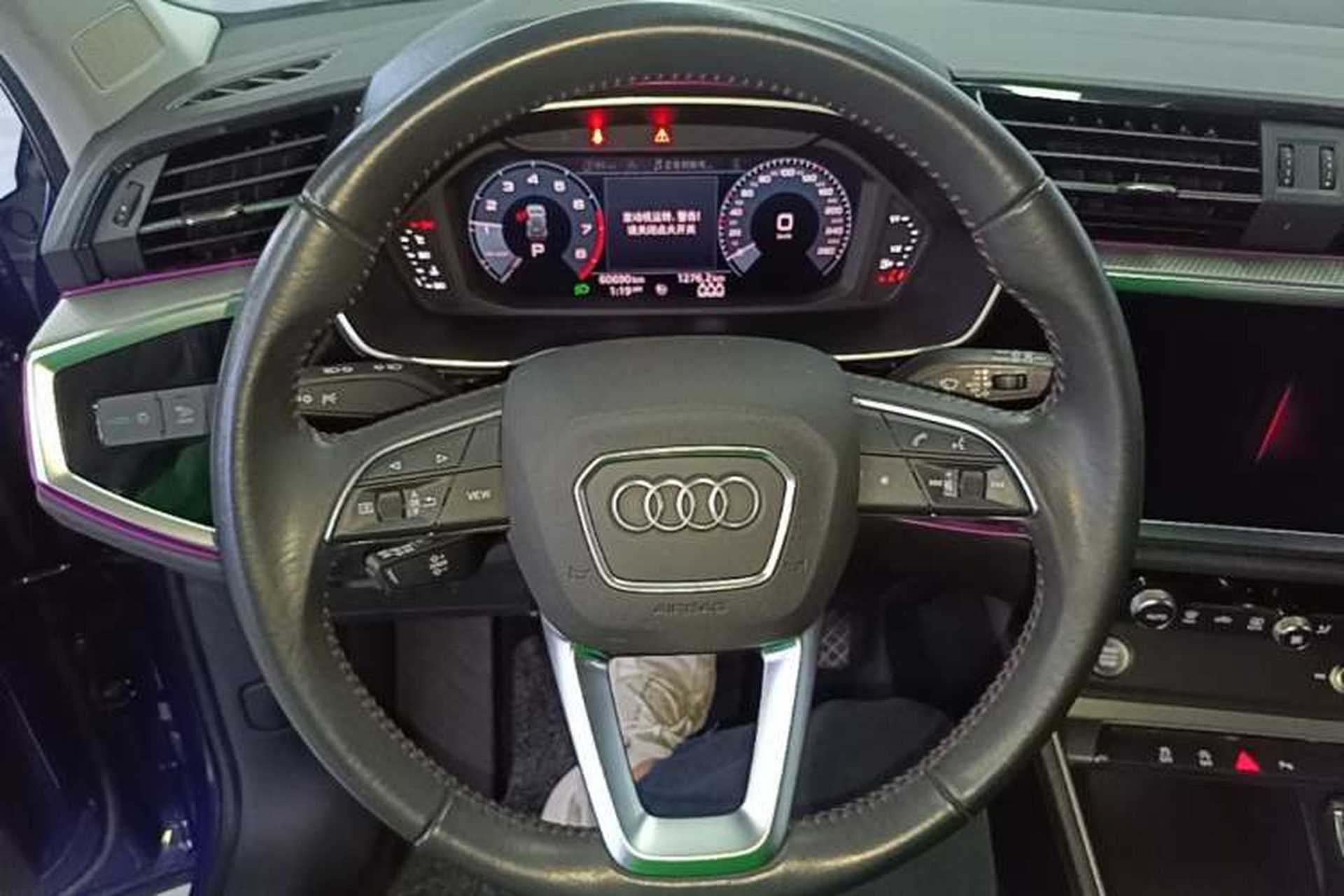 Used Audi Q3 2020 35 TFSI Fashionable and Elegant Model Steering Wheel